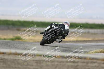 media/May-03-2025-CRA (Sat) [[22b18d099a]]/Races/Race 2/
